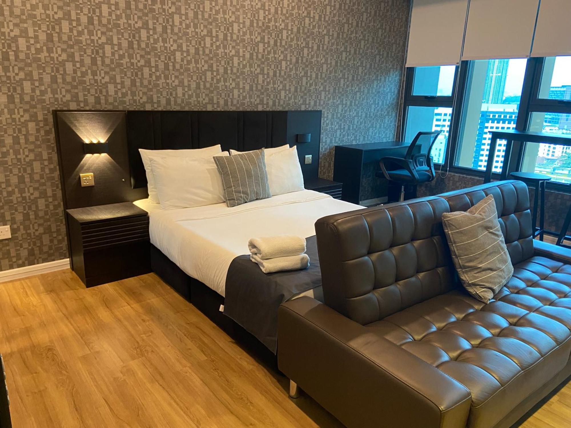 Ceylonz Suites Klcc By Staybliss กัวลาลัมเปอร์ ภายนอก รูปภาพ